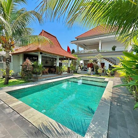 Cg Guesthouse Canggu Extérieur photo